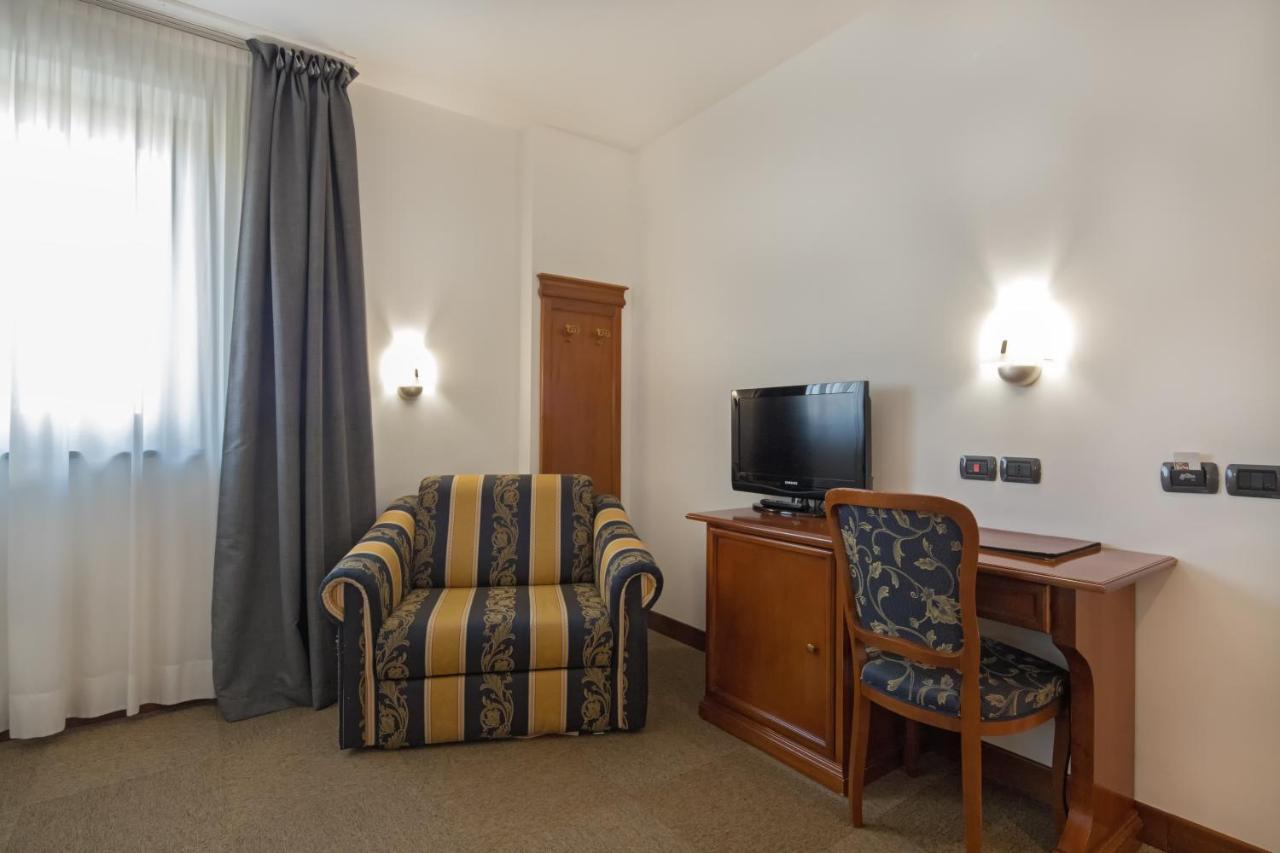 Hotel Medea (Adults Only) Alba  Exteriér fotografie