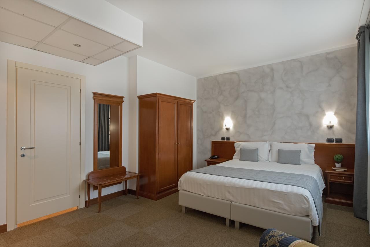 Hotel Medea (Adults Only) Alba  Exteriér fotografie