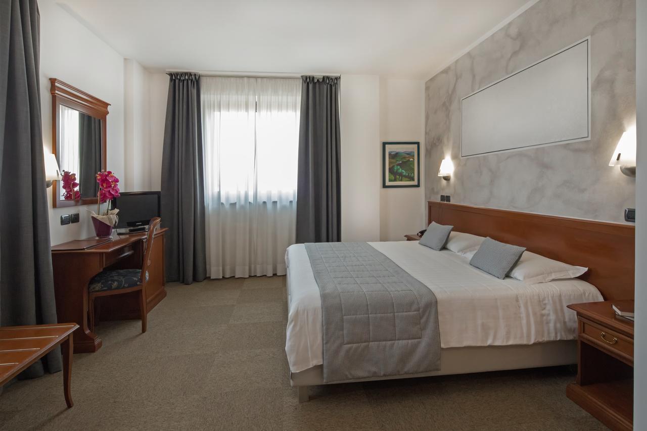 Hotel Medea (Adults Only) Alba  Exteriér fotografie