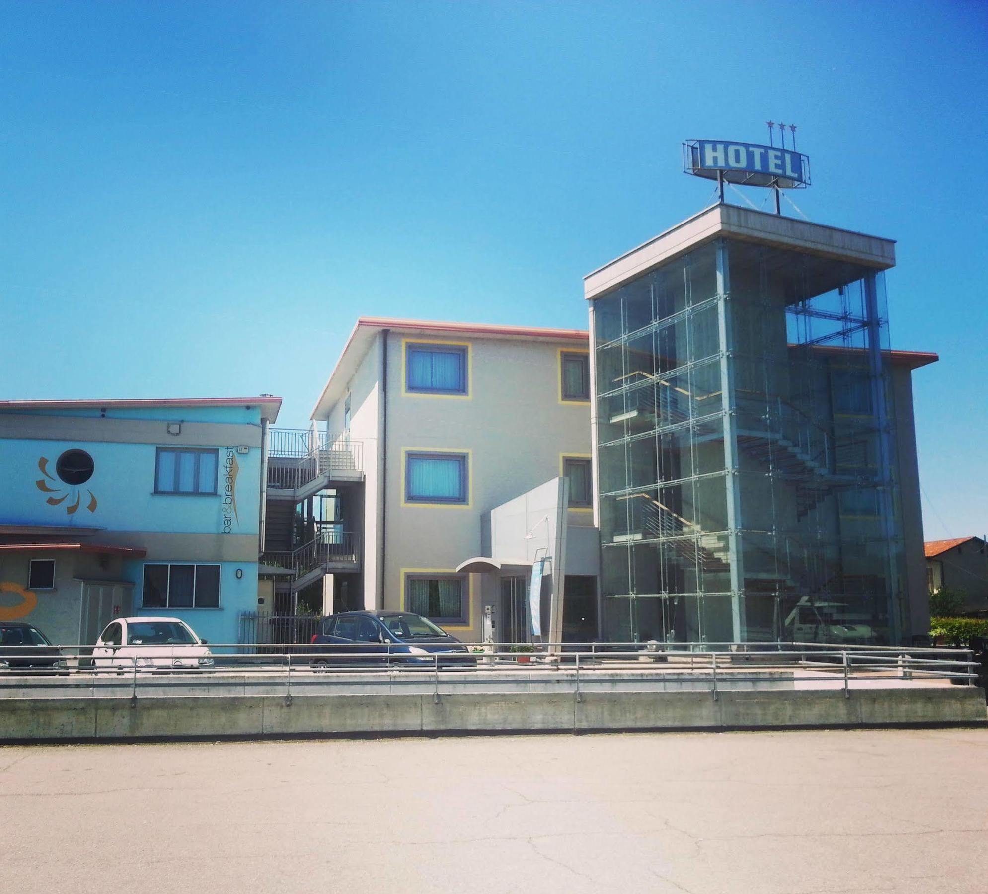 Hotel Medea (Adults Only) Alba  Exteriér fotografie